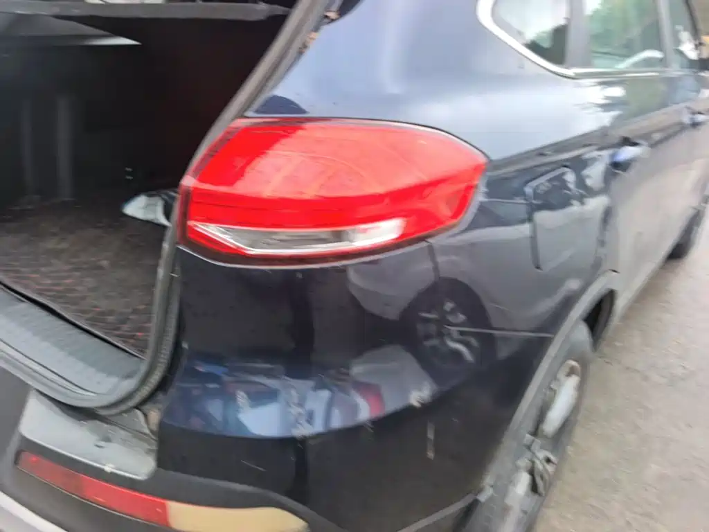 Changfeng CS10 2016 2.0T AT Luxury