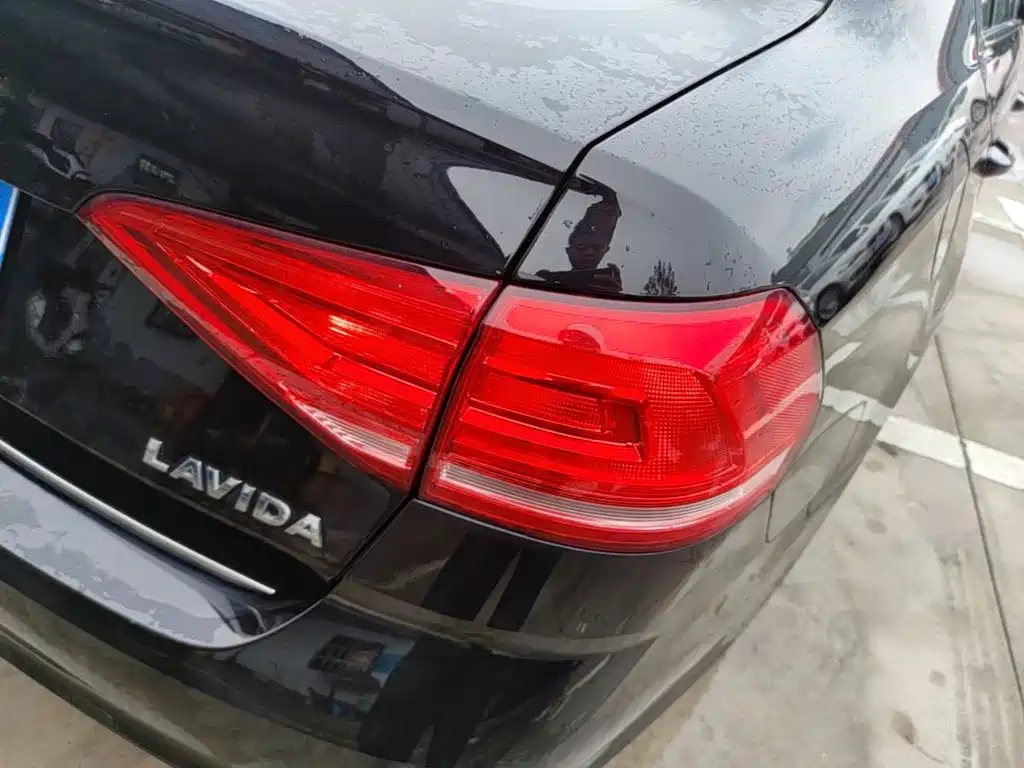 Volkswagen Lavida — миниатюра 8