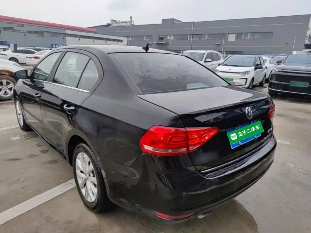 Volkswagen Lavida — миниатюра 5