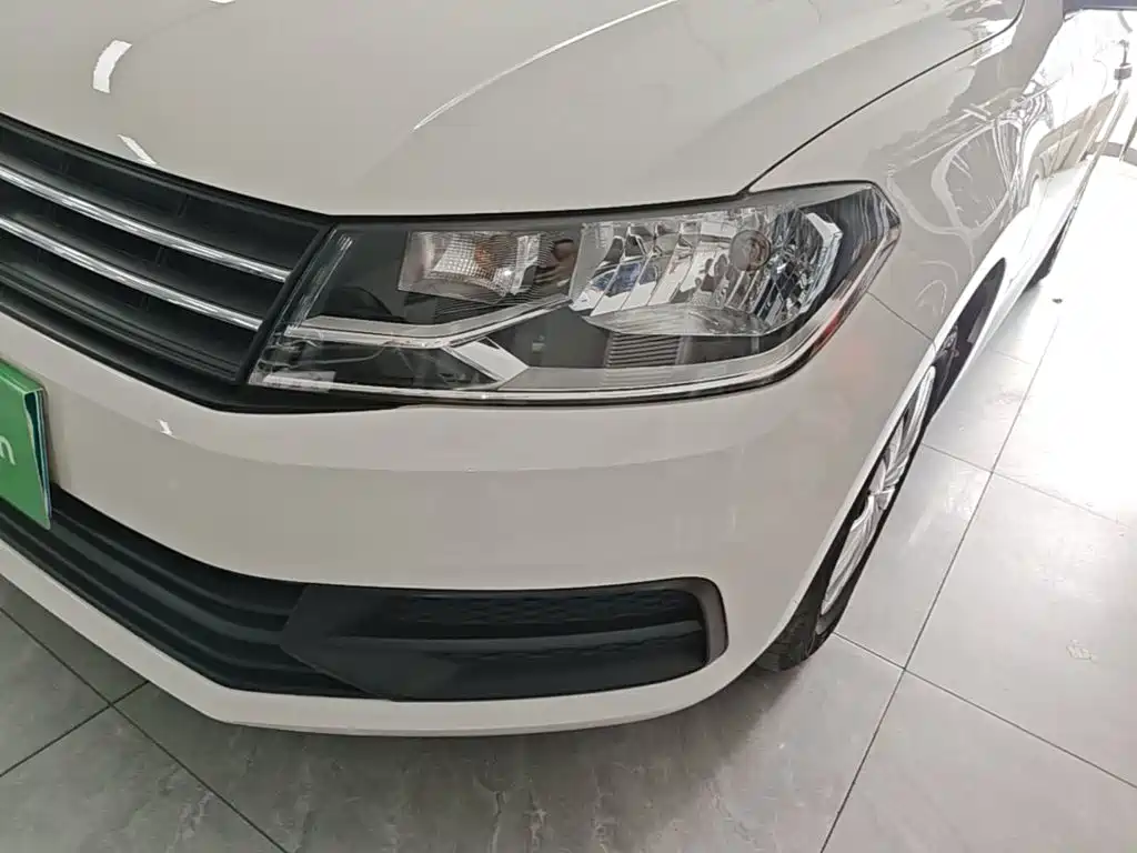 Volkswagen Santana — миниатюра 24