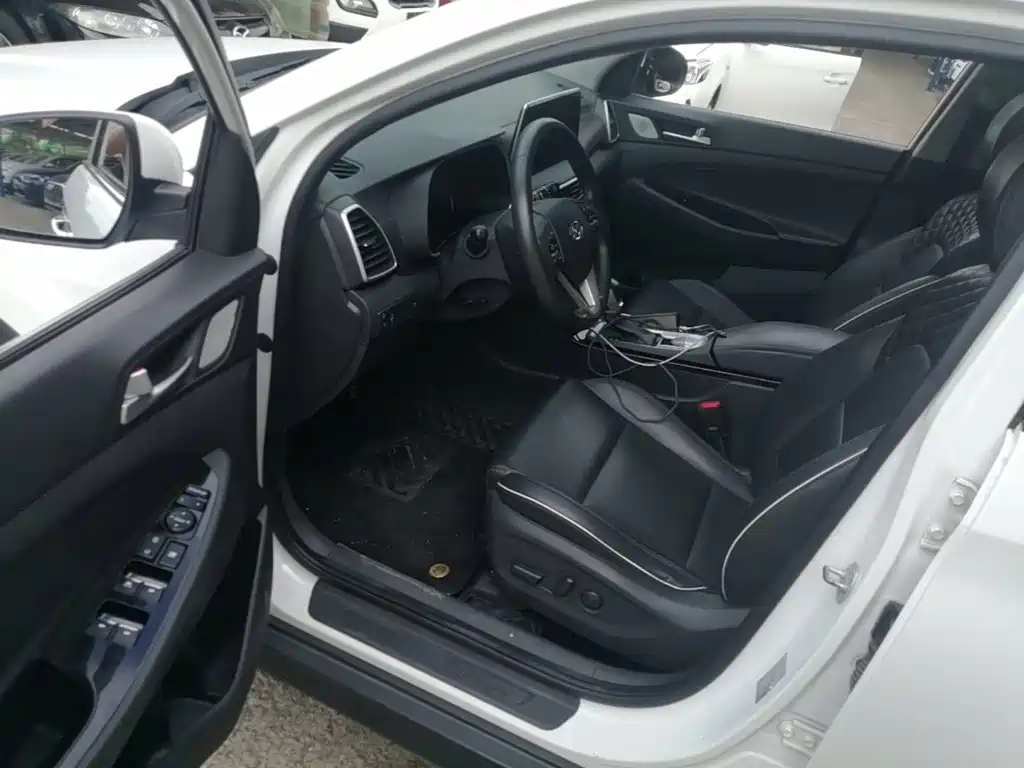 Hyundai Tucson — миниатюра 16