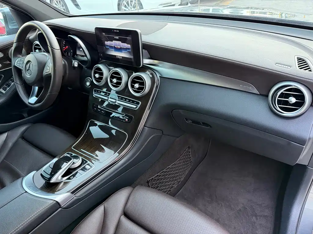 Mercedes-Benz GLC — миниатюра 11