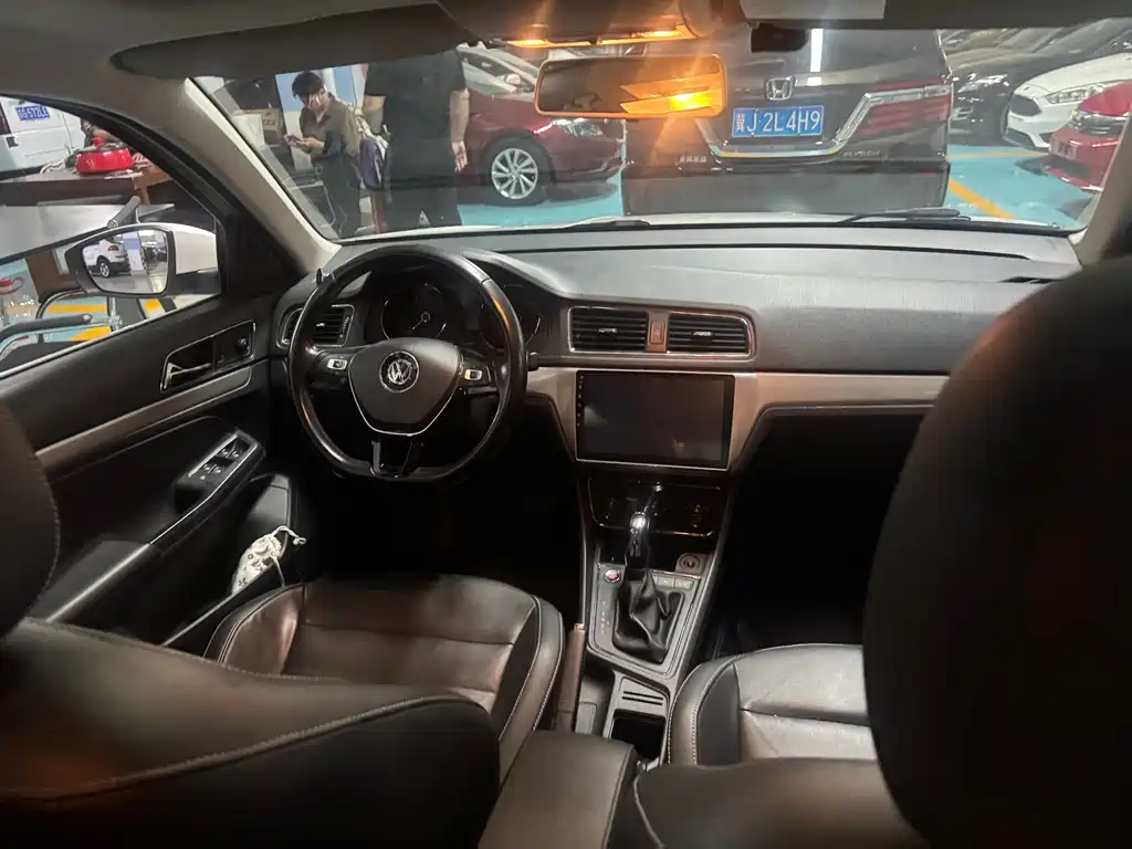 Volkswagen Gran Lavida — миниатюра 8
