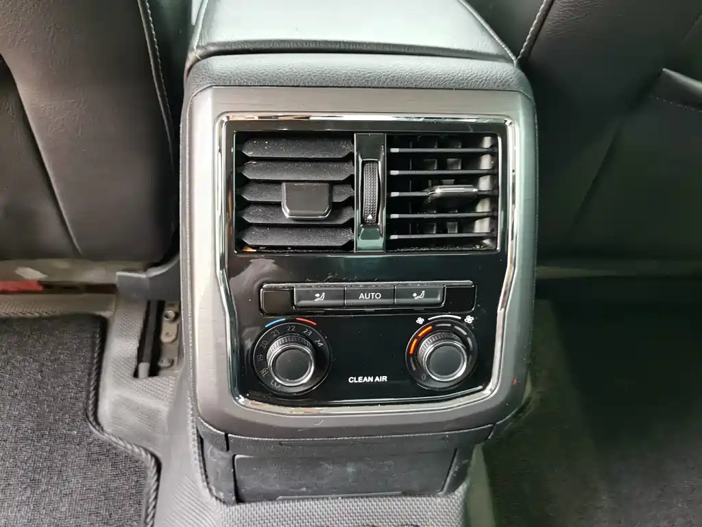 Volkswagen Passat — миниатюра 13