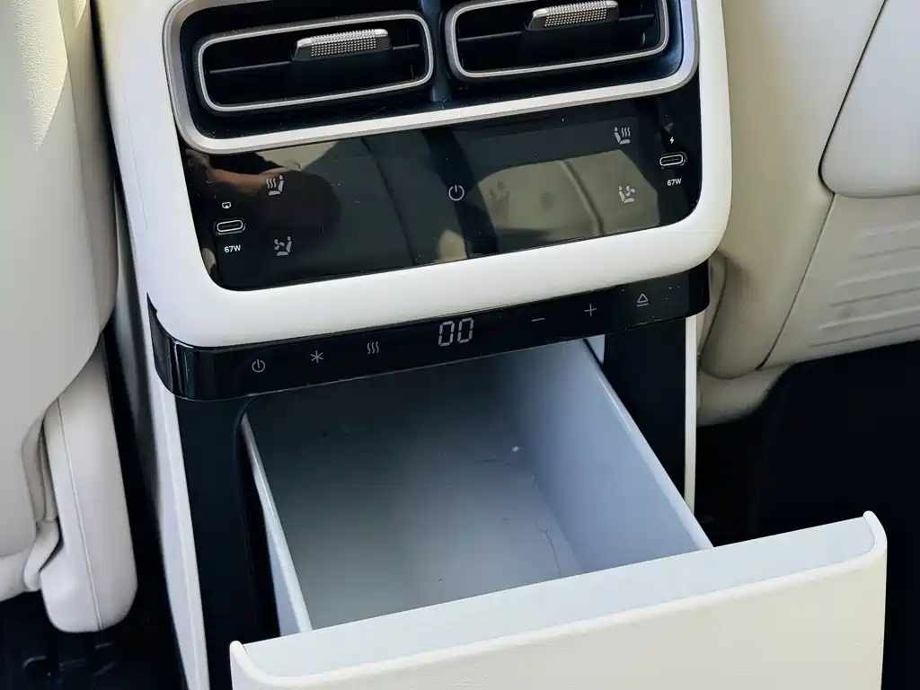 Li Auto Li i6 — миниатюра 8