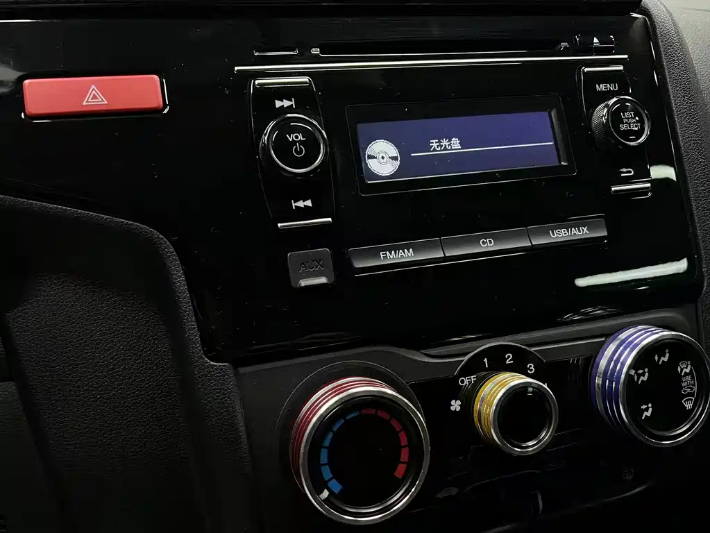 Honda Fit — миниатюра 8
