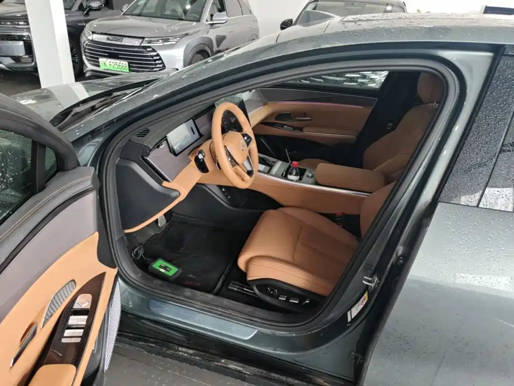 BYD Han L — миниатюра 16