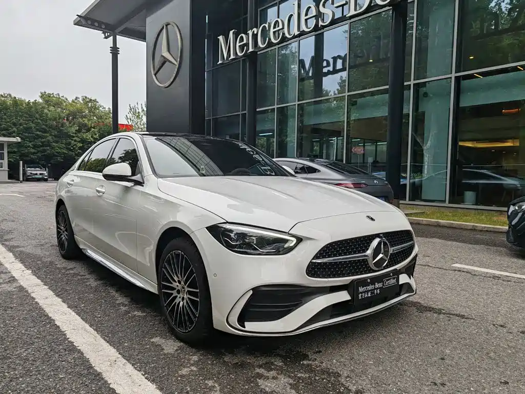 Mercedes-Benz C-Class — миниатюра 2