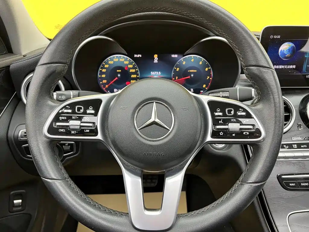 Mercedes-Benz C-Class — миниатюра 15