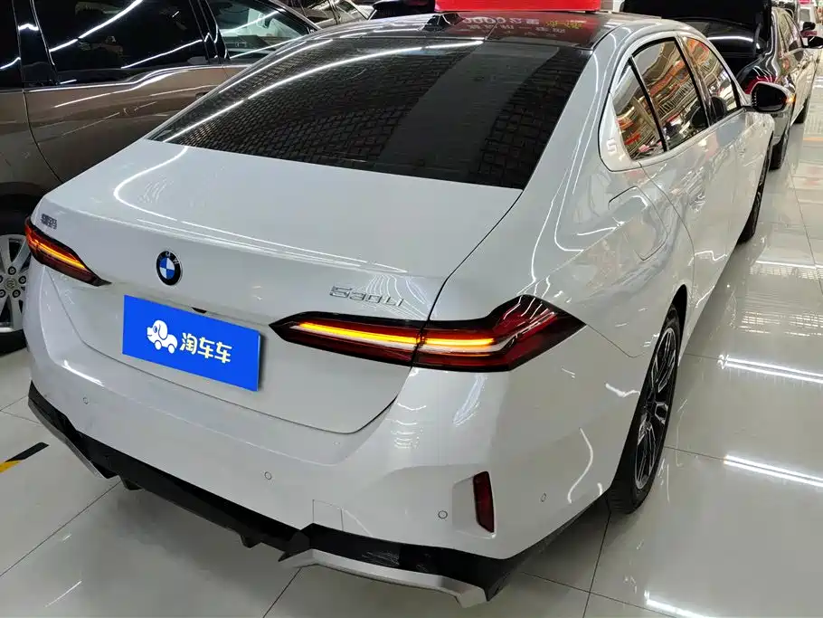BMW 5 Series 5 2024 530Li Lead Luxury