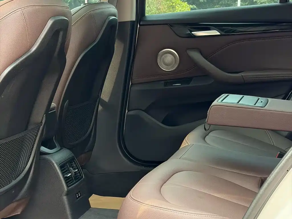 BMW X1 — миниатюра 6