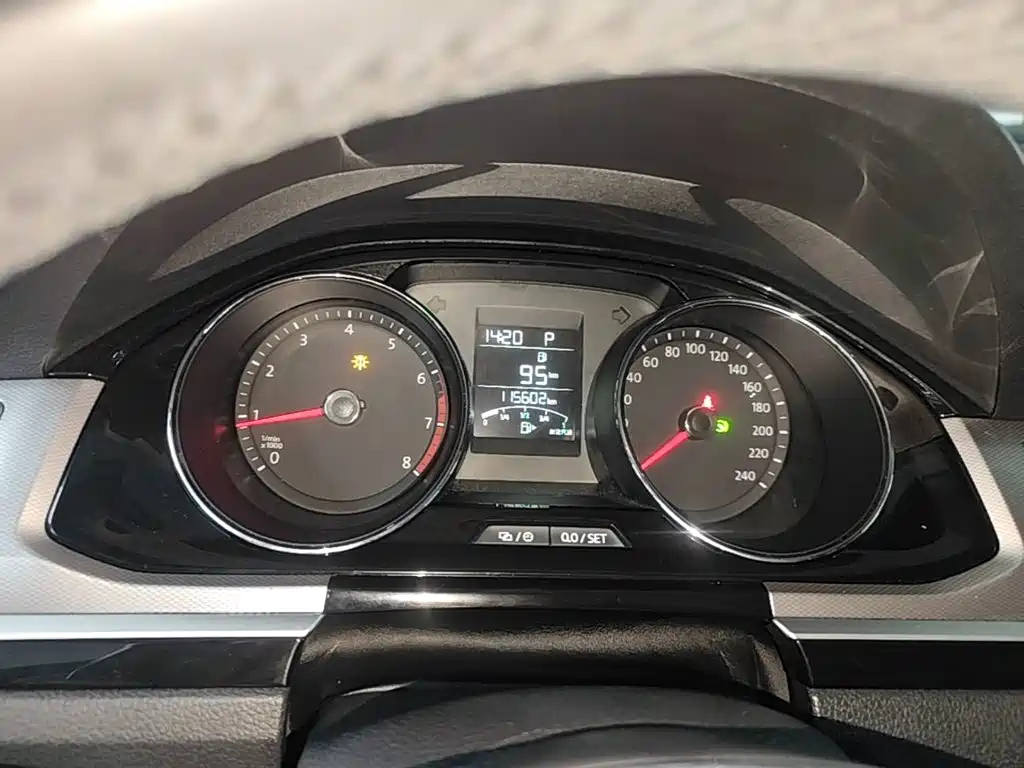 Volkswagen Bora — миниатюра 12