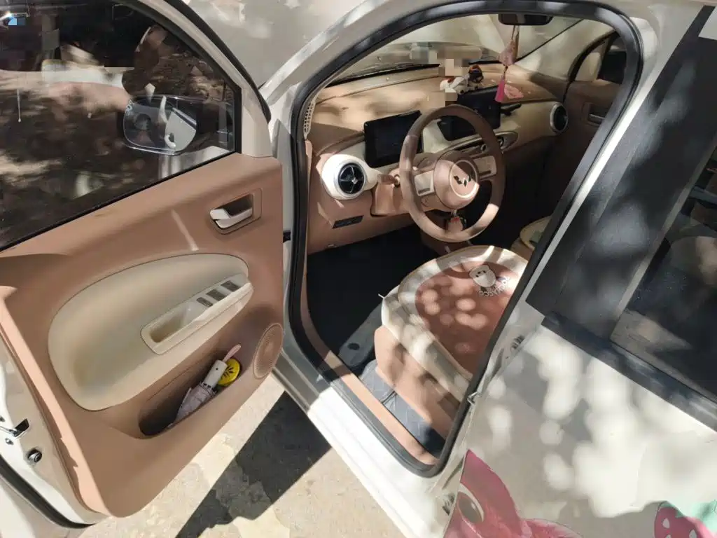 Wuling MINIEV — миниатюра 12
