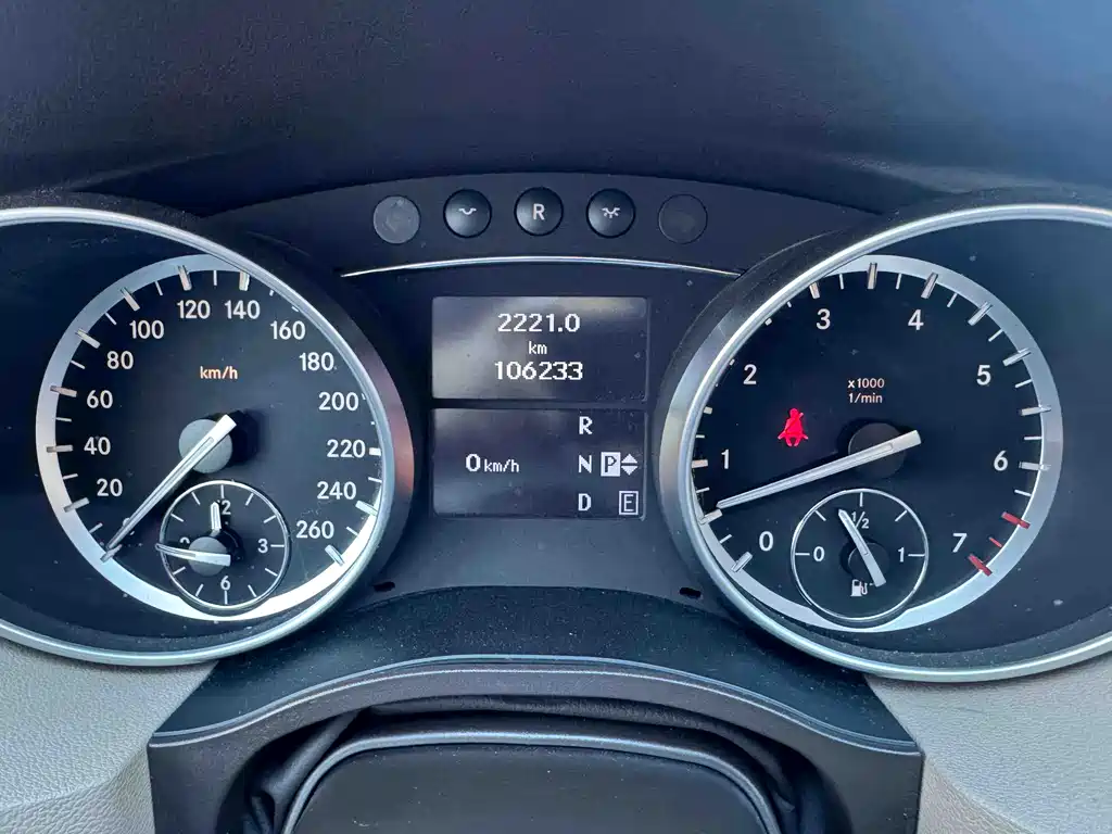 Mercedes-Benz R 2014 R 400 4MATIC