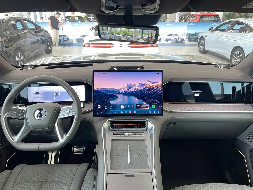 Denza Denza N9 — миниатюра 10