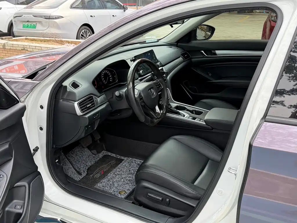 Honda Accord - фото 11