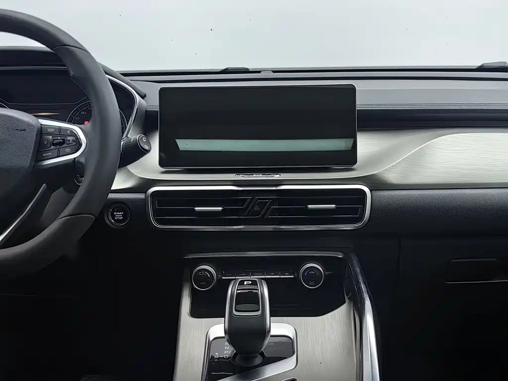 Geely Binyue — миниатюра 12