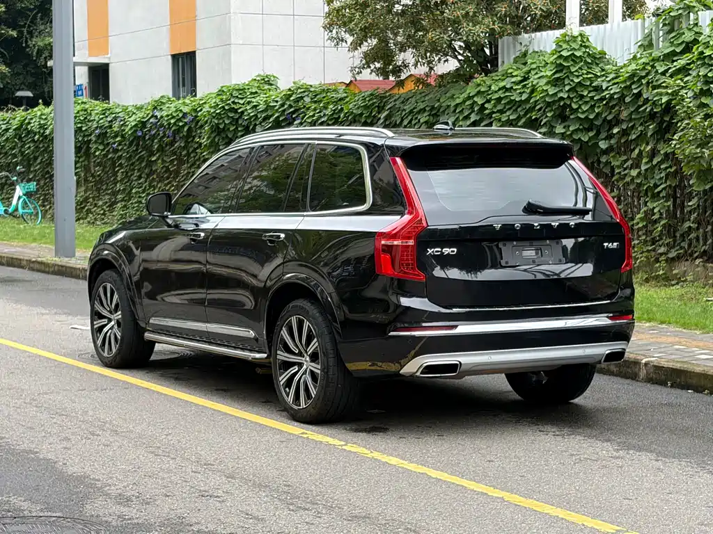 Volvo XC90 — миниатюра 8