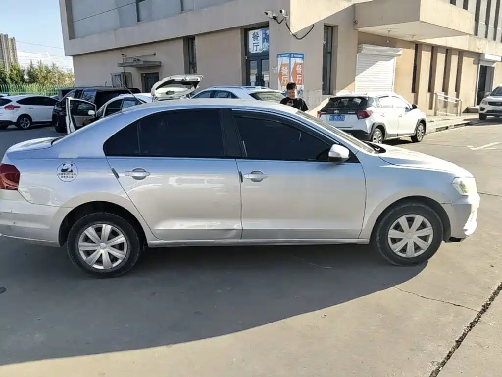 Volkswagen Jetta — миниатюра 26