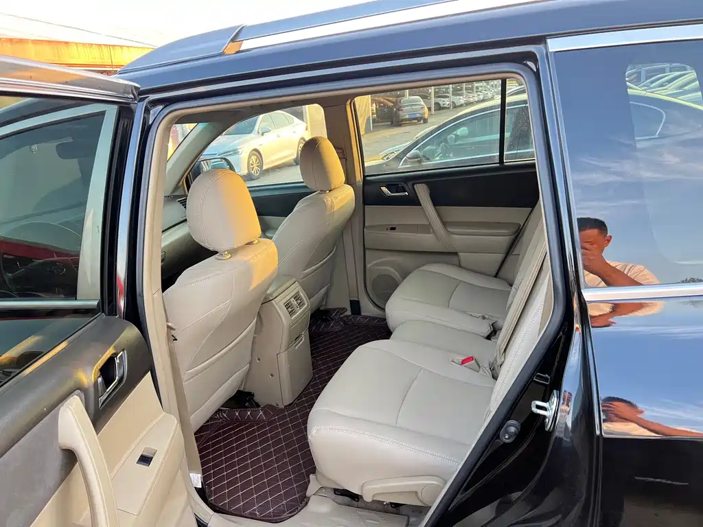 Toyota Highlander — миниатюра 13