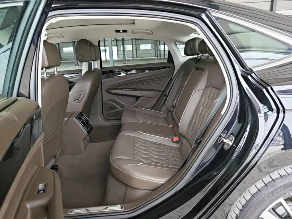 Volkswagen Passat — миниатюра 17