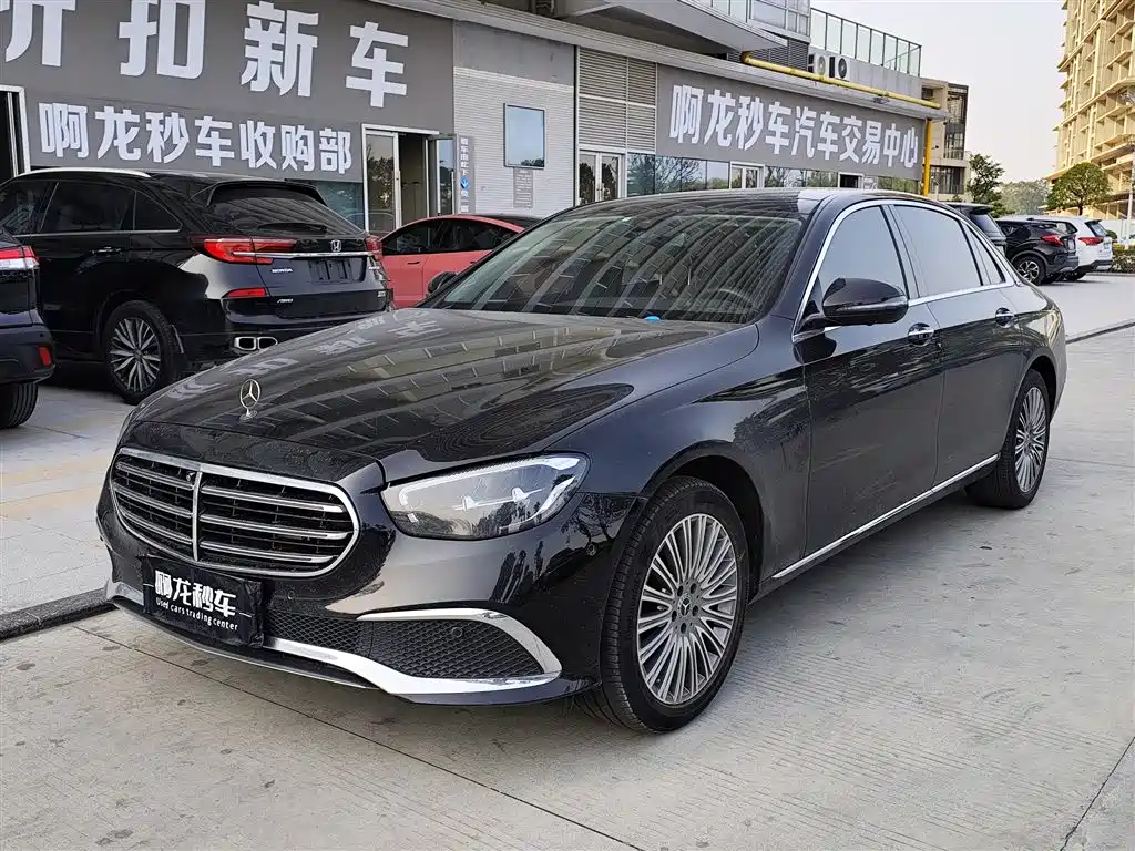 MERCEDES-BENZ E CLASS