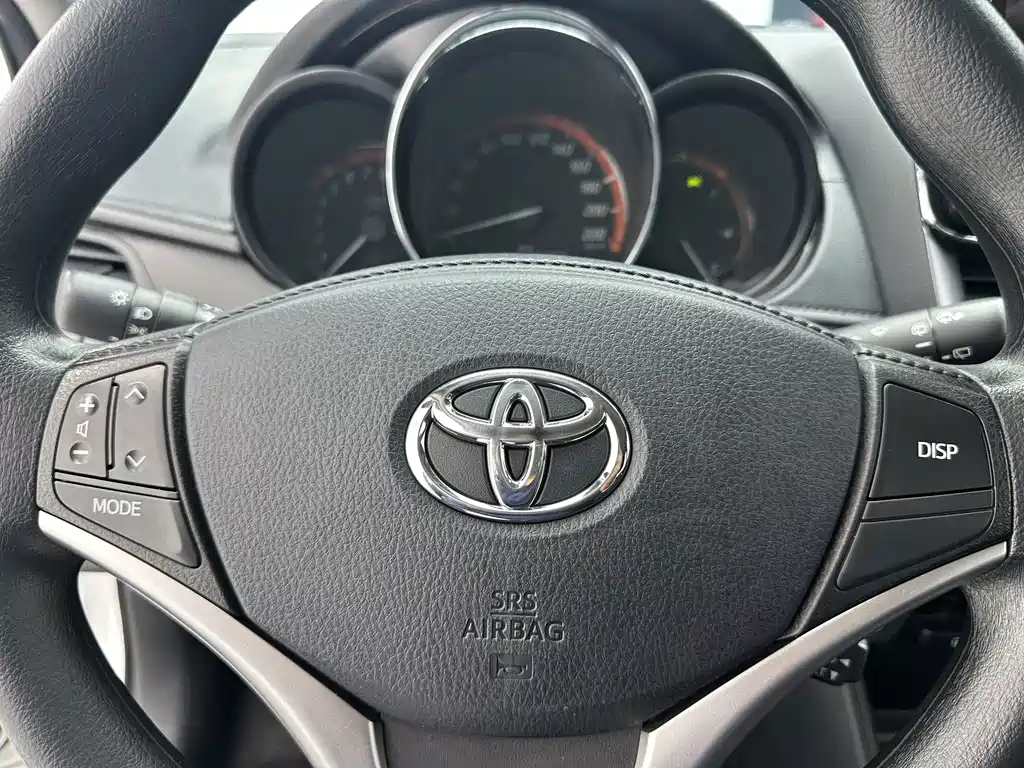 Toyota Yaris L — миниатюра 12