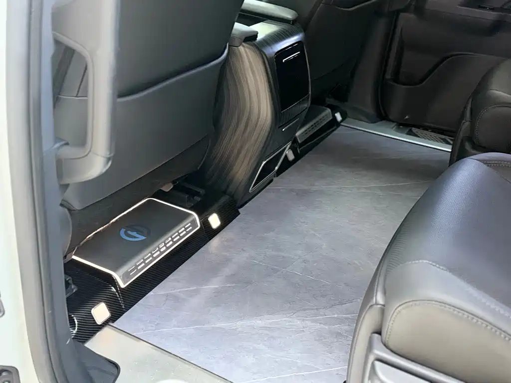 Toyota Sienna — миниатюра 6