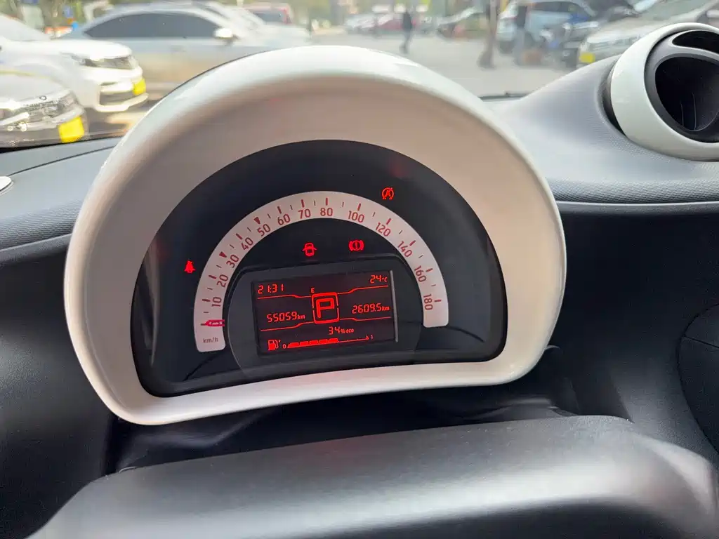 smart Smart Fortwo — миниатюра 8