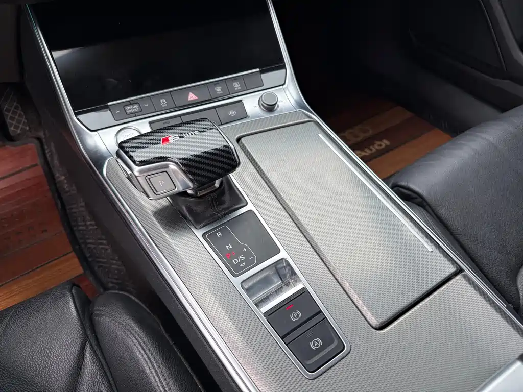 Audi A6L — миниатюра 13