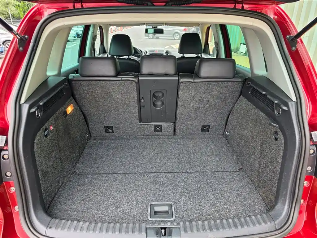 Volkswagen Tiguan 2011 2.0TSI R-Line