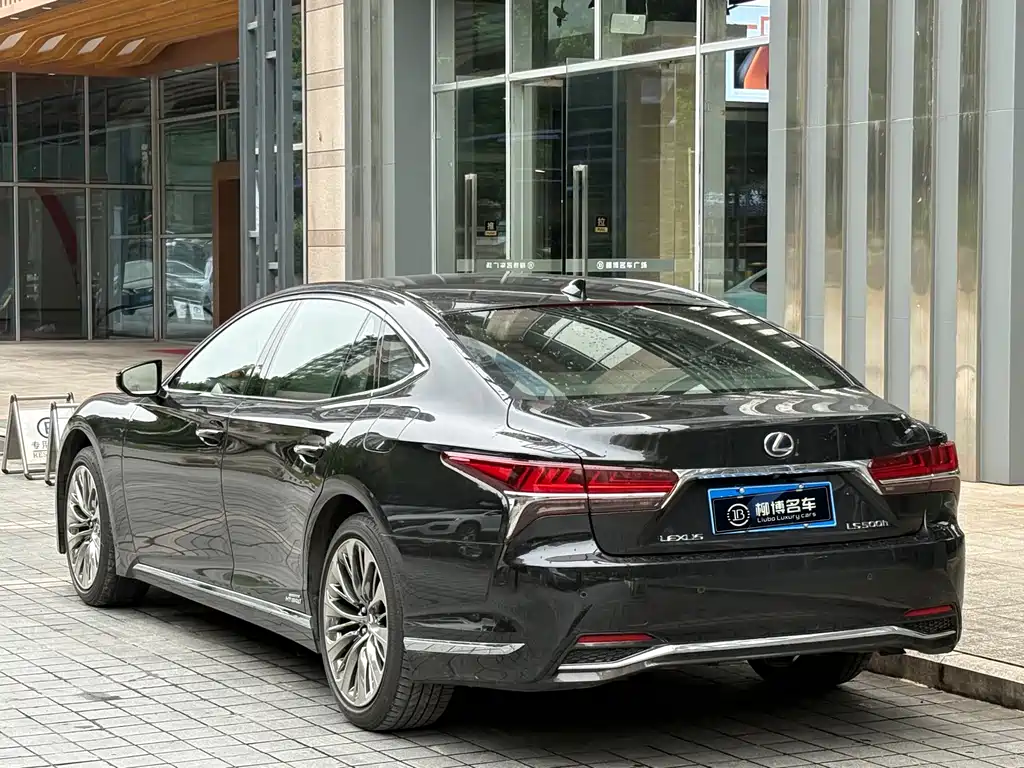 Lexus LS 2018 500h Executive V