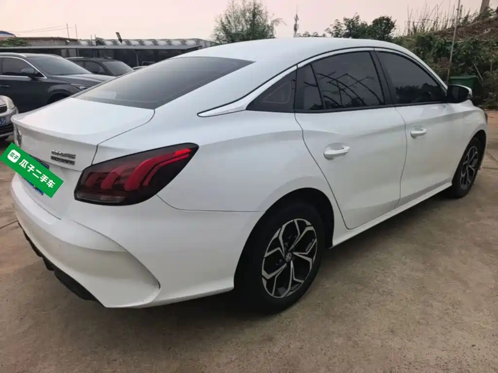 MG MG5 — миниатюра 7