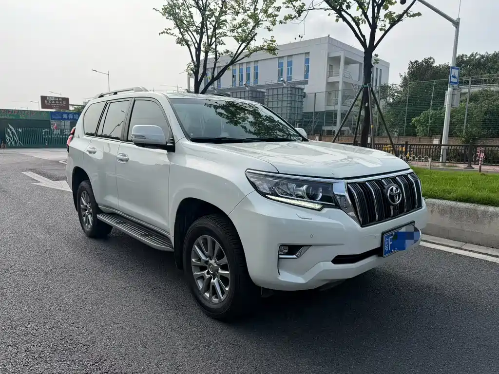 Toyota Prado — миниатюра 3
