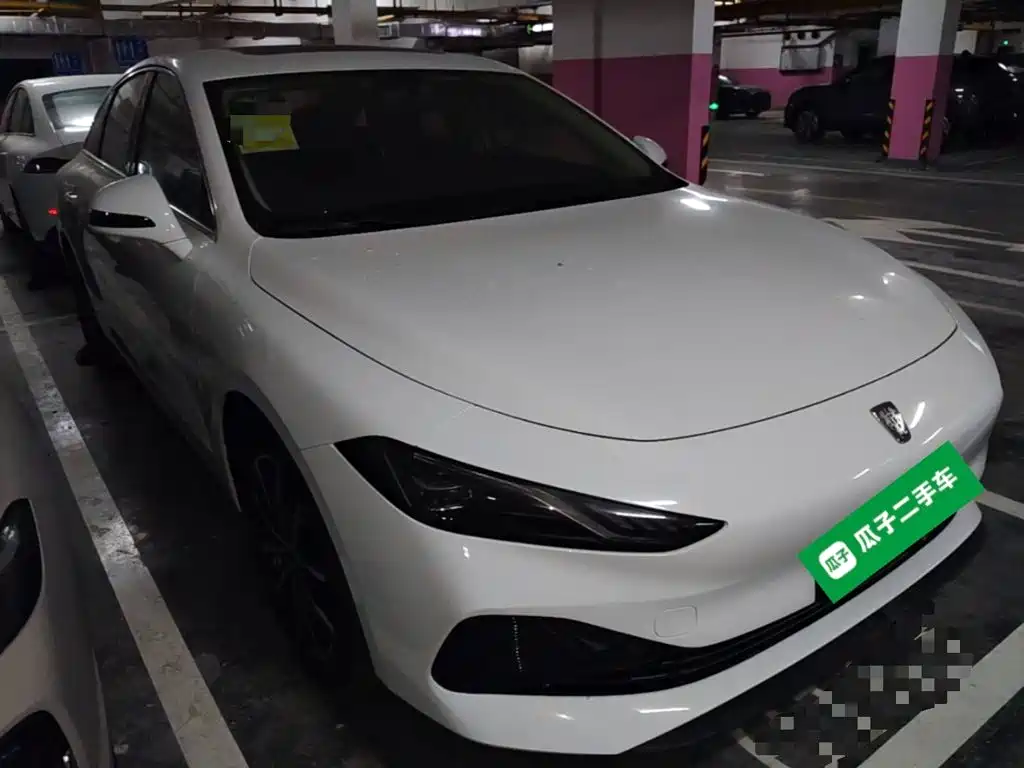 Roewe D7 2025 DMH 125km Champion