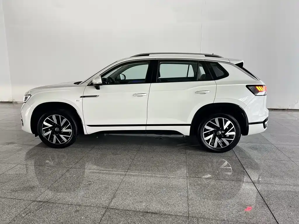 Volkswagen Tayron — миниатюра 2