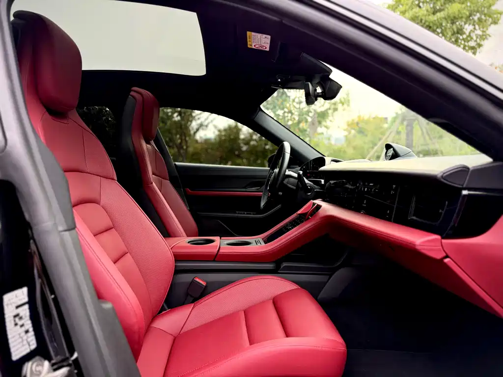 Porsche Taycan — миниатюра 19
