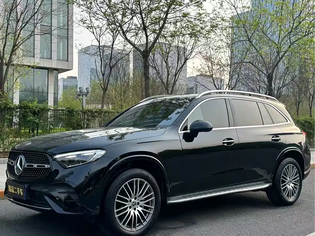 Mercedes-Benz GLC 2023