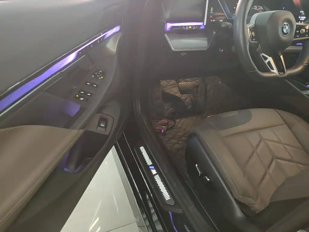 BMW i5 — миниатюра 16