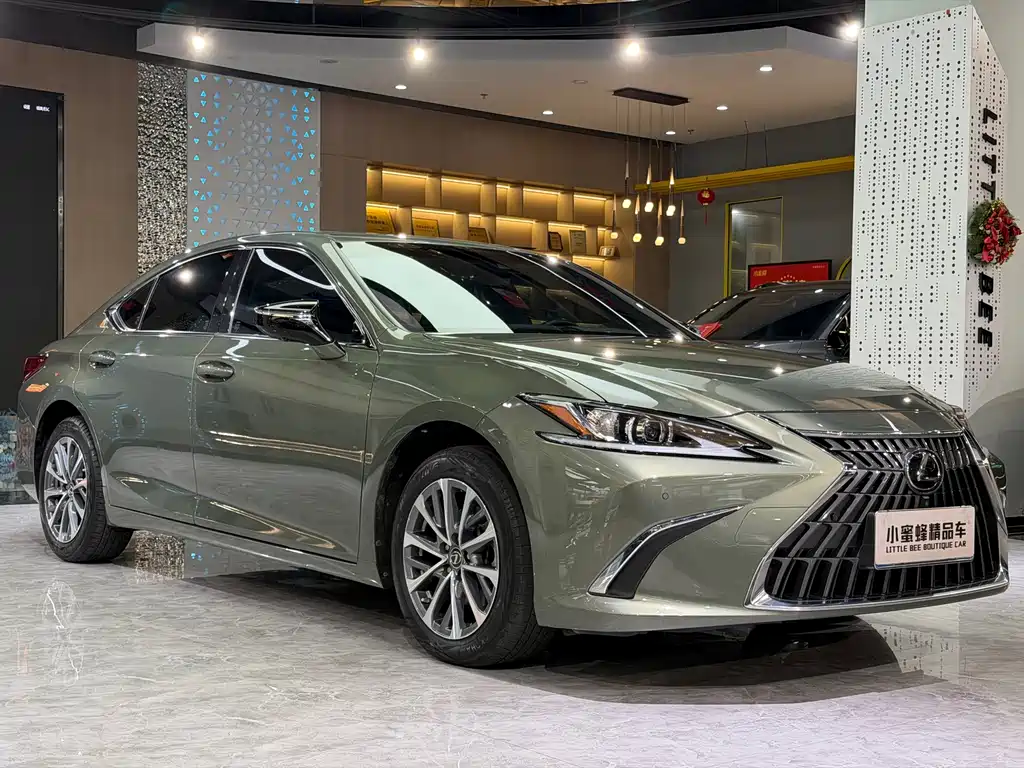 Lexus ES — миниатюра 3