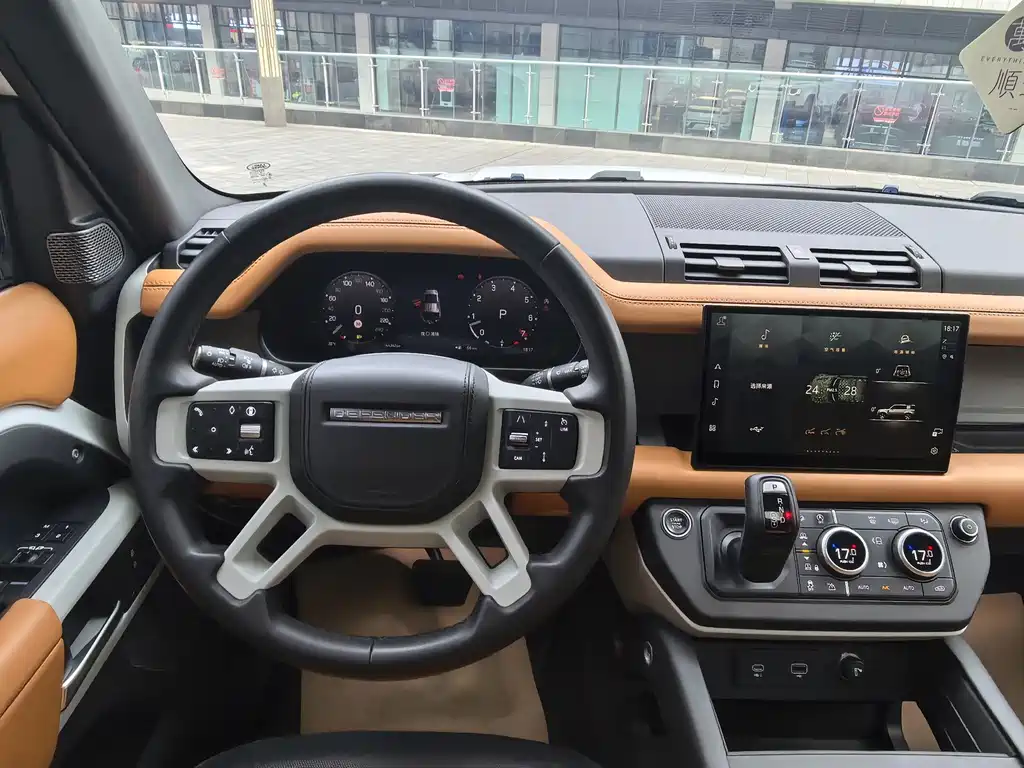Land Rover Defender — миниатюра 14