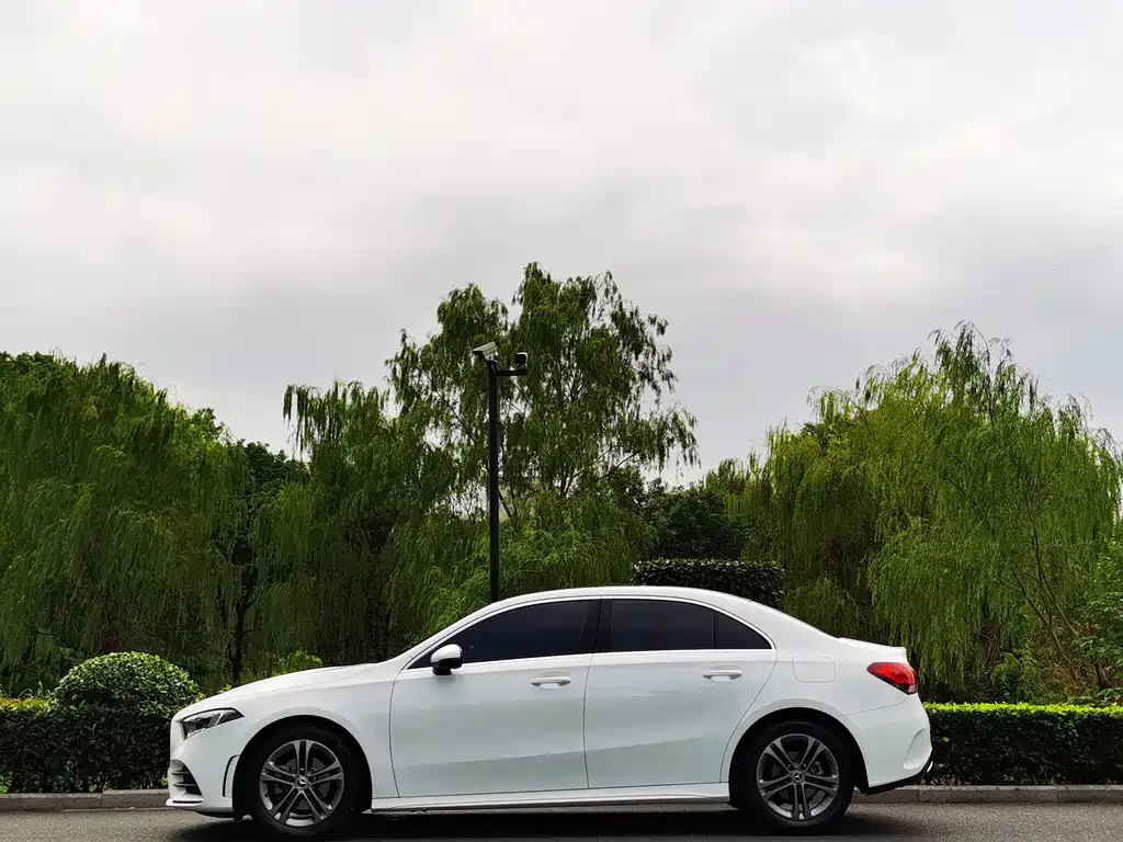 Mercedes-Benz A-Class — миниатюра 6