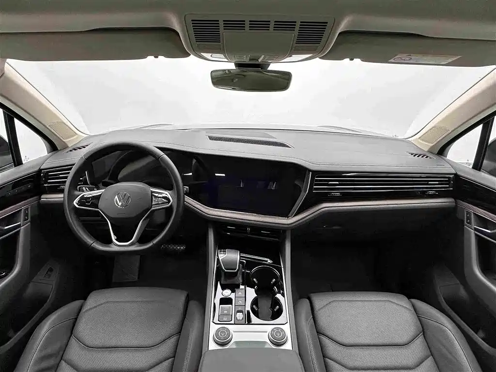 Volkswagen Touareg — миниатюра 16