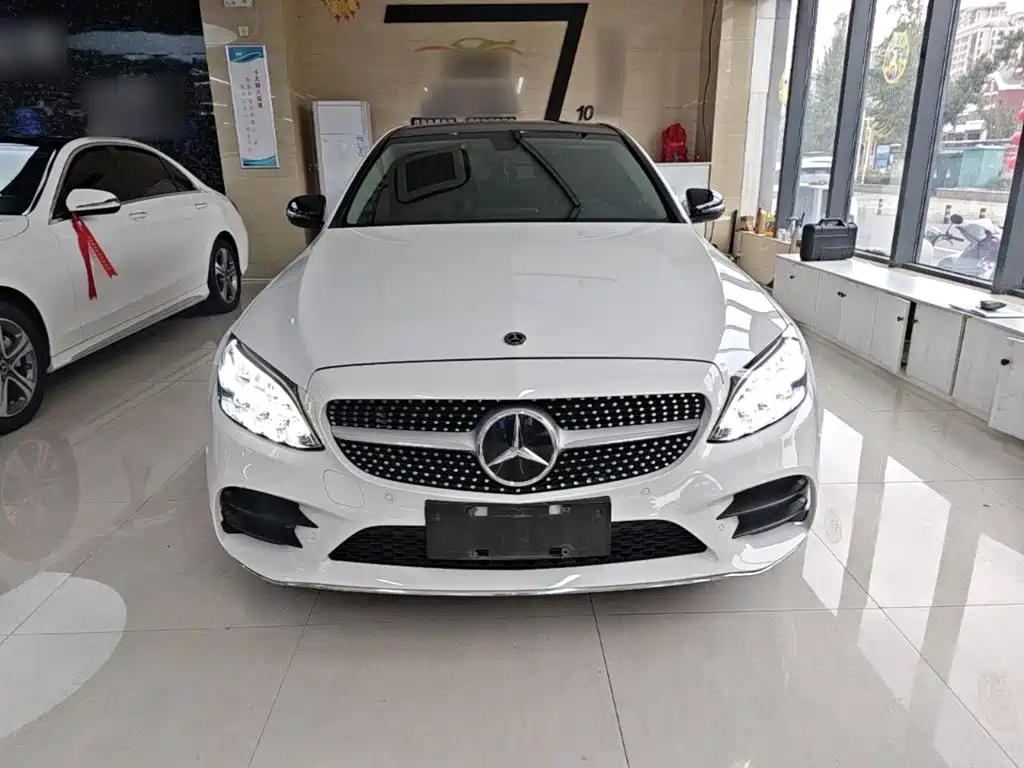Mercedes-Benz C-Class — миниатюра 3