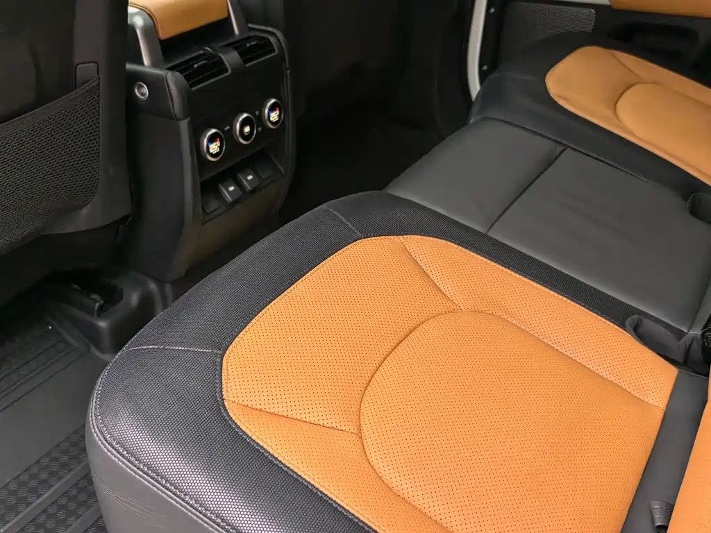 Land Rover Defender — миниатюра 19