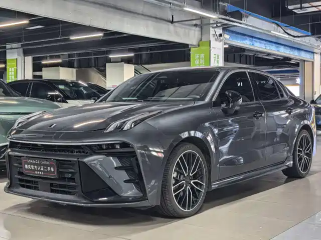 2025 Lynk & Co 03