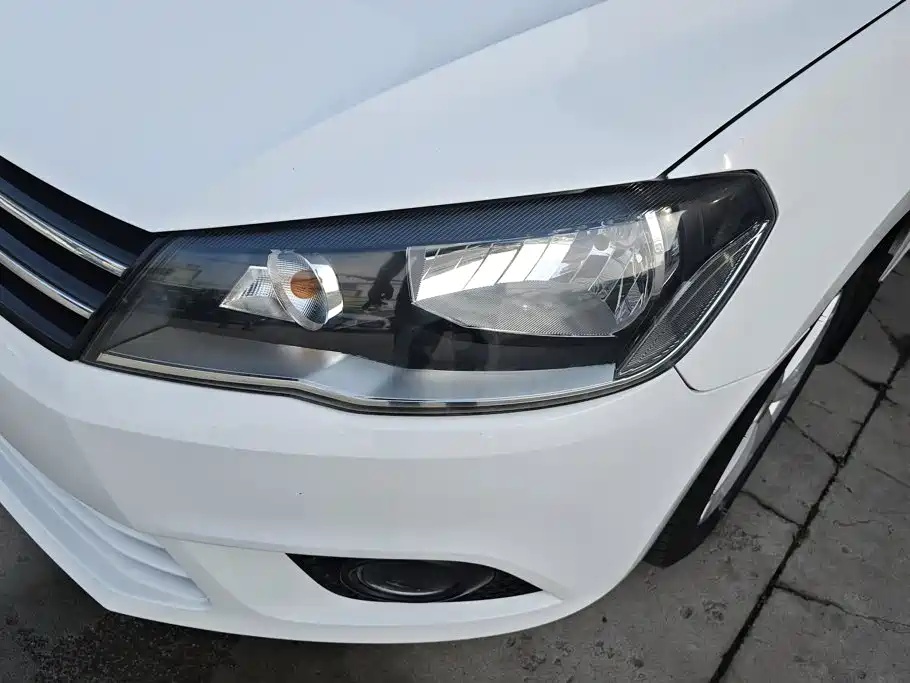 Volkswagen Jetta — миниатюра 5
