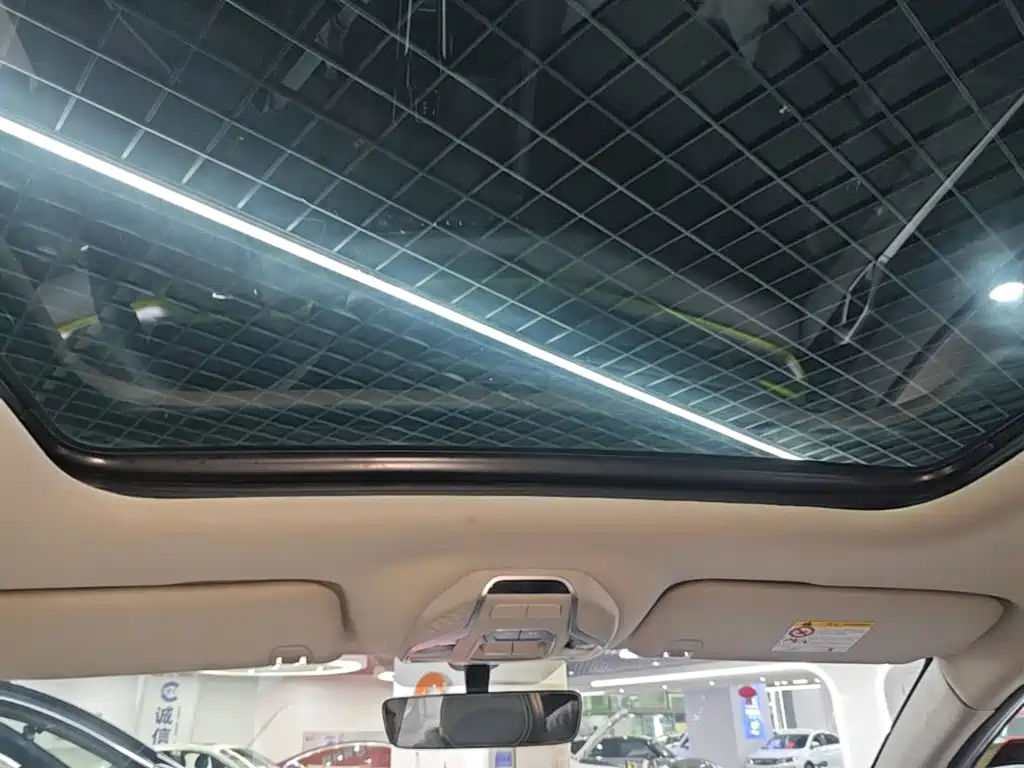 Geely Binyue — миниатюра 18