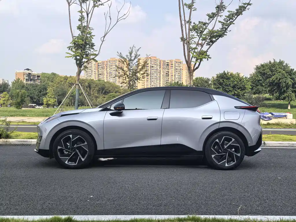 Lynk & Co Z20 — миниатюра 10