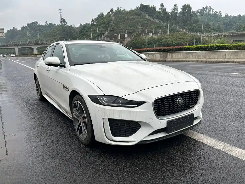 Jaguar XEL — миниатюра 5